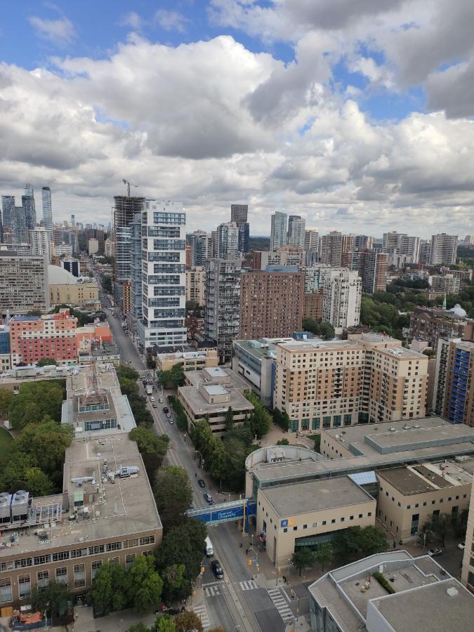 Toronto Metropolitan University-Daphne Cockwell Complex Residence Торонто Экстерьер фото